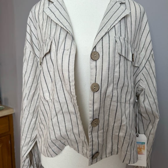 April Kiss linen blend button down striped crop long sleeve shirt - Picture 6 of 12